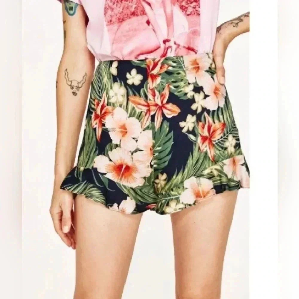 ZARA RUFFLED FLORAL SHORT green pink size xs - Picture 2 of 4